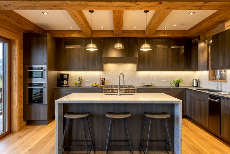 Стиль шале в интерьере кухни