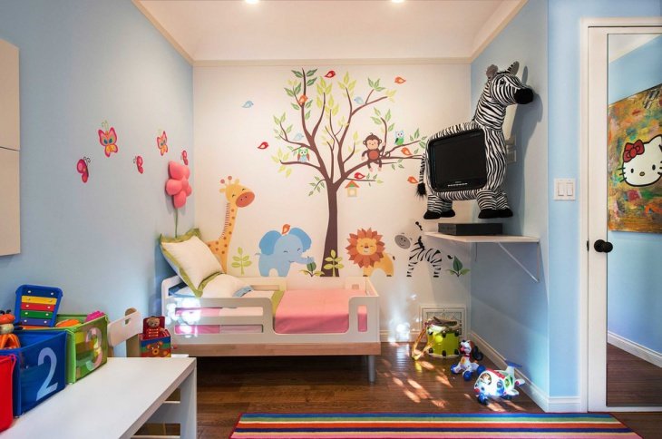 Детская комната отделка стен