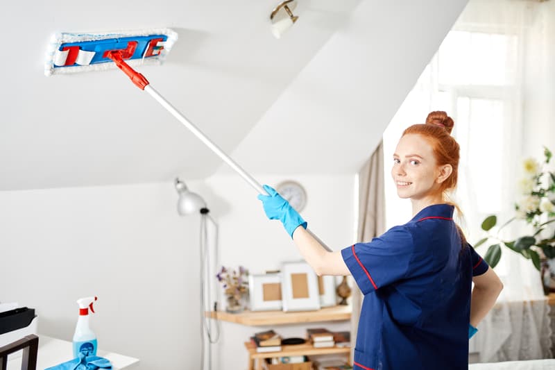 how-to-remove-candle-soot-from-the-ceiling.jpg