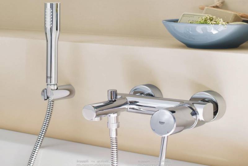 Смеситель с душем для ванной Grohe Concetto 32212001