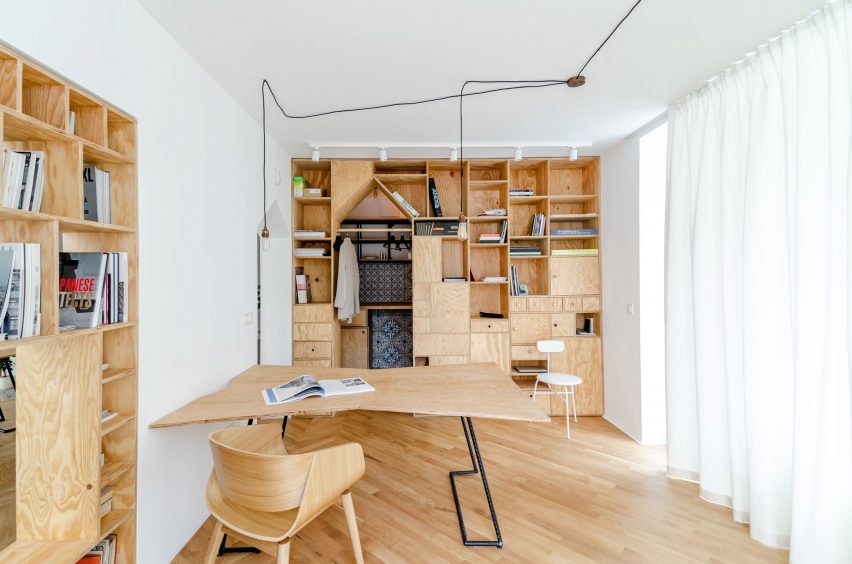 studio-space-another-studio-self-designed-bulgaria-renovation_dezeen_2364_col_0-852x564.jpg