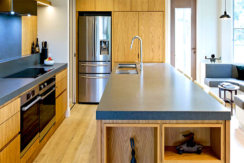 Кухня в стиле минимализм – классический «рабочий треугольник» (холодильник-мойка-плита)