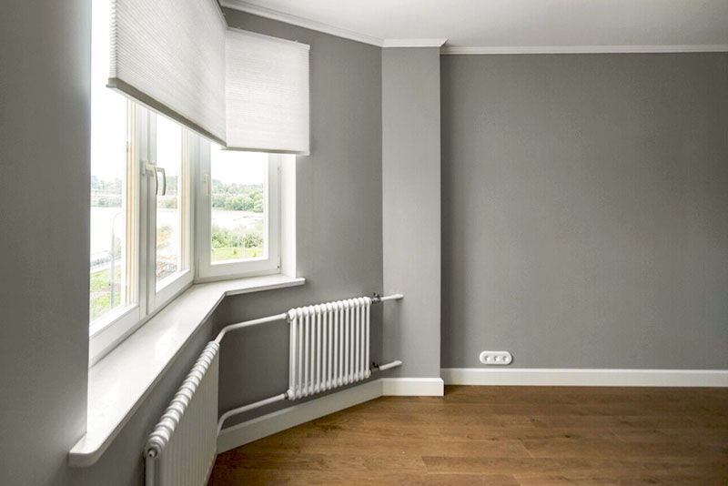 «Невидимый» вариант подоконника получил в 2025 году значительную популярность