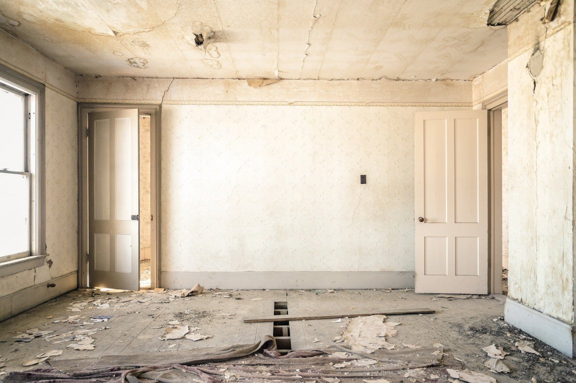 dilapidated-983952_1920 (2).jpg dilapidated-983952_1920 (2).jpg